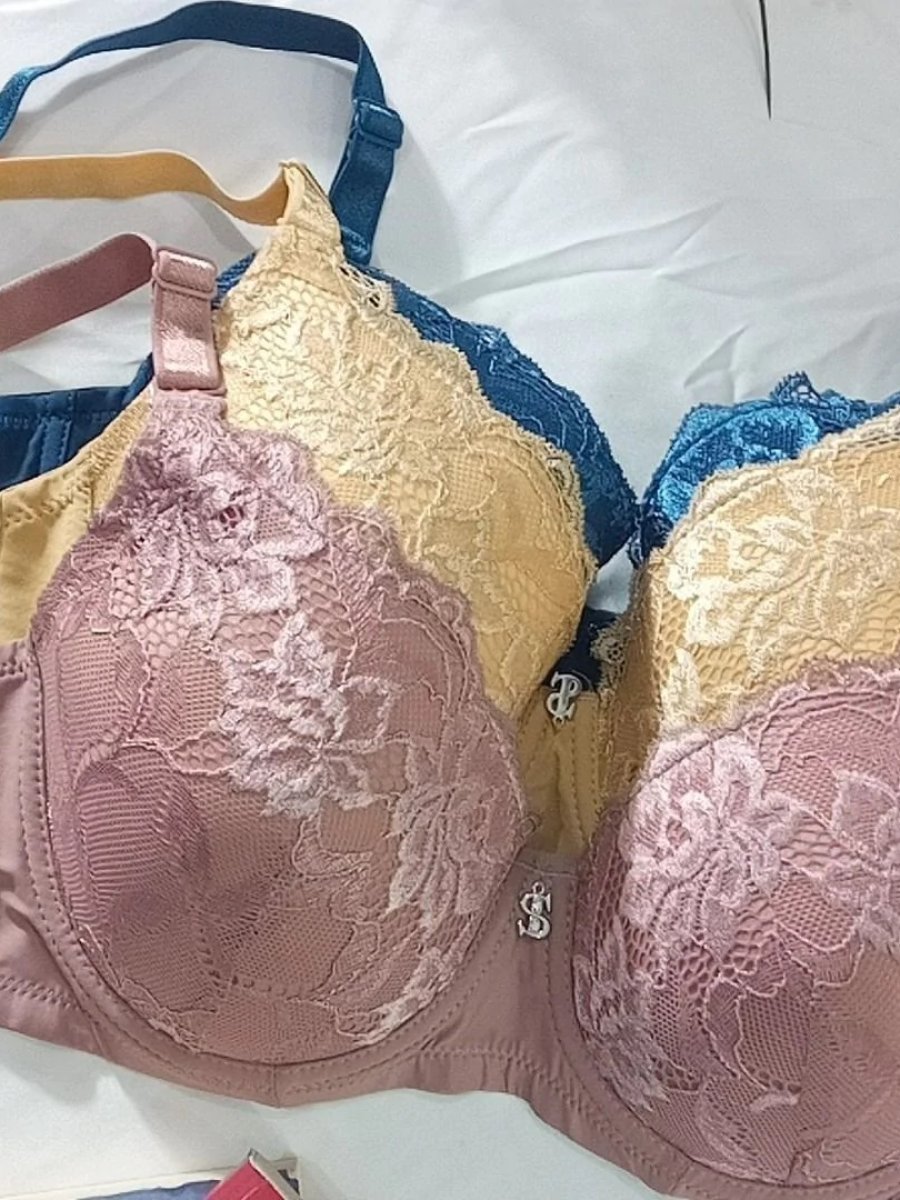 Young girl full lace bra